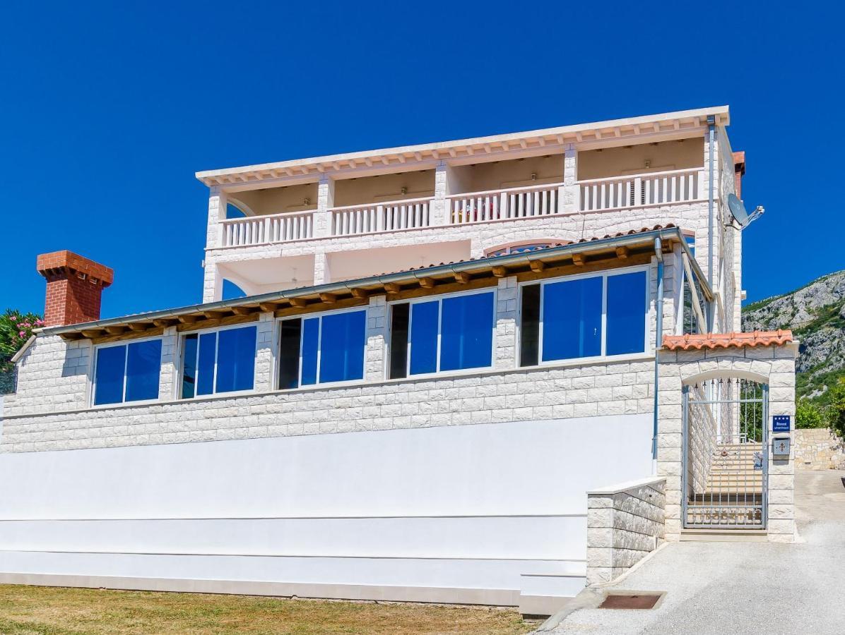 Villa Mateo With Private Pool Груда Экстерьер фото